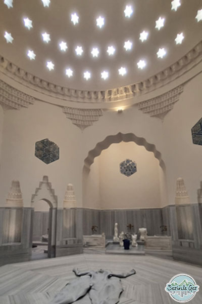 Zeyrek Çinili Hamam